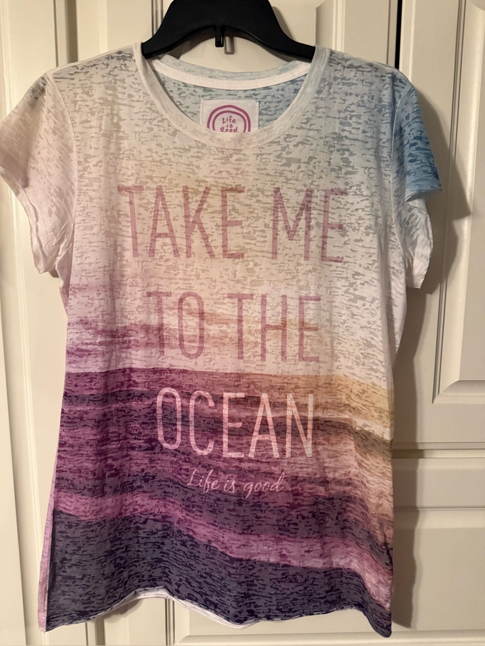 Life is Good ladies 'Take Me to the Ocean' Ombre Graphic Tee - White & Purple